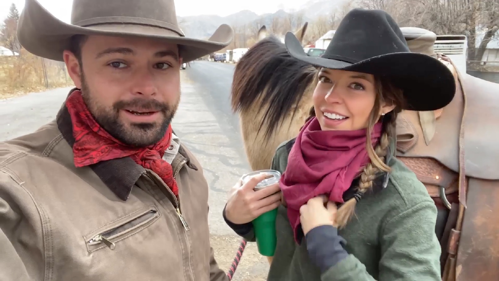 Christmas Caroling: Cowboy Style!